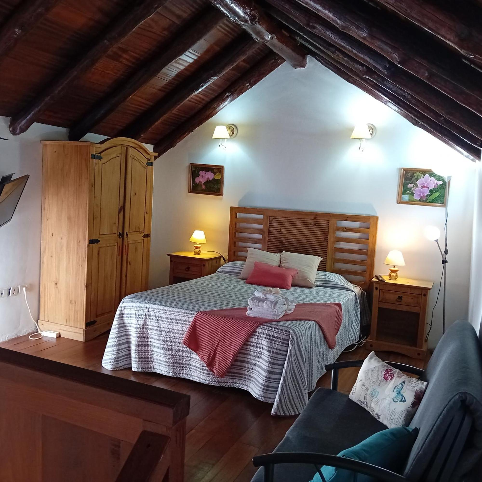 Stunning Rustic House El Pinar & Wifi Konuk evi Dış mekan fotoğraf